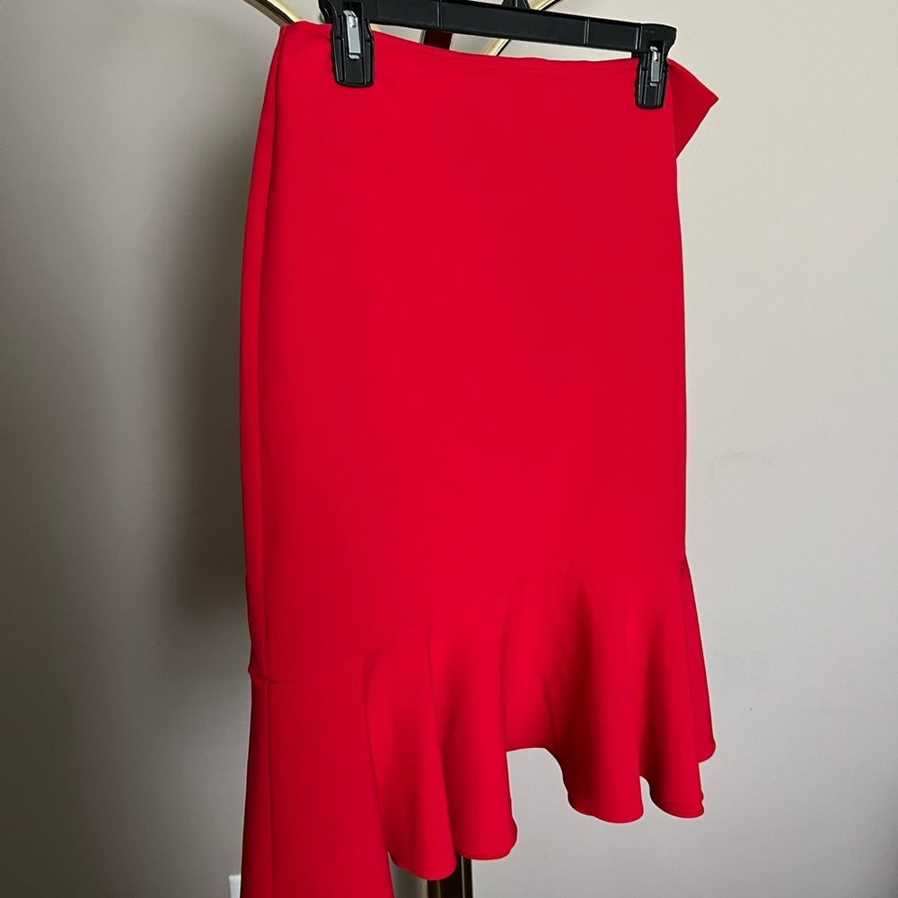 Size 8 Red Worthington skirt